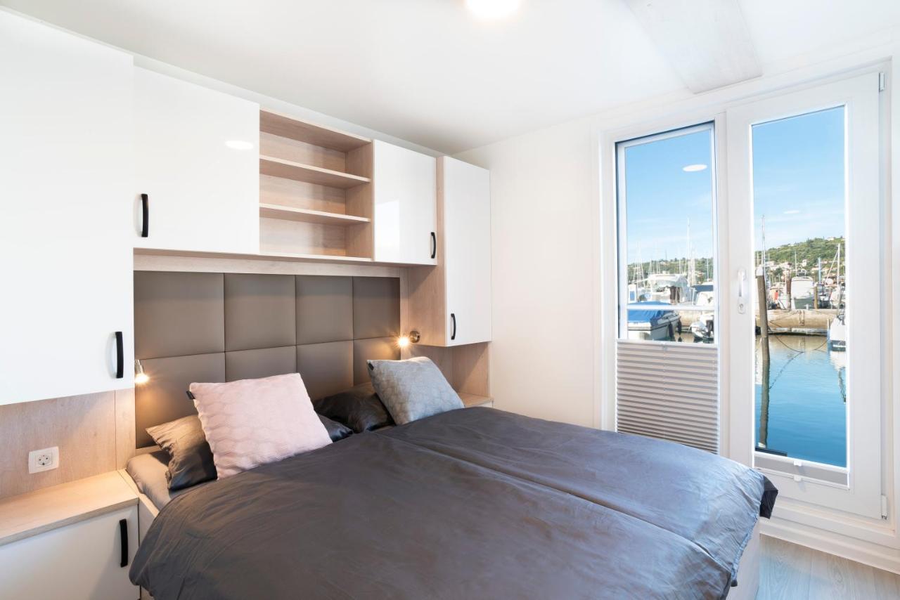 The Sea Lodges Portoroz - Bootshaus Floating Sea House المظهر الخارجي الصورة